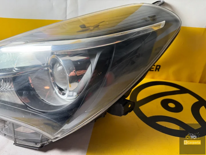koplamp-toyota-yaris-links-origineel — foto 2
