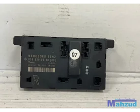 mercedes-vito-w639-links-deur-module-6398200326-2003