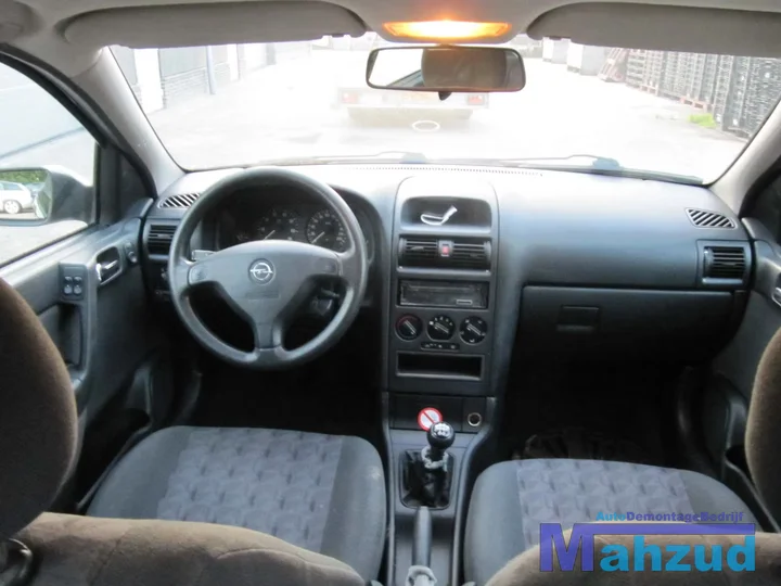 opel-astra-g-zwart-grijs-interieur-compleet-5-deurs — foto 3