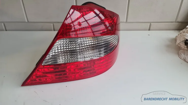 achterlicht-mercedes-w209-a209-c209-clk-facelift-a2098200877-rechts-passagierskant-origineel-nette-staat-gebruikt-2002-2009 — foto 8