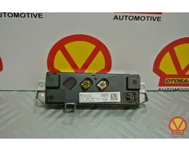 audi-a4-a5-antenne-versterker-8k5035225aa