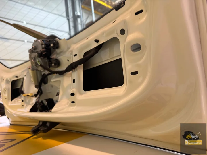 volkswagen-vw-up-achterklep-achter-ruit-origineel — foto 6