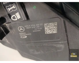 a2549066802-mercedes-glc-w254-digitaal-licht-rechts — foto 3
