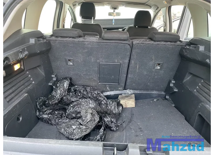 2010-peugeot-3008-16-hdi-dv6ted4-ezrc-onderdelen-demontage
