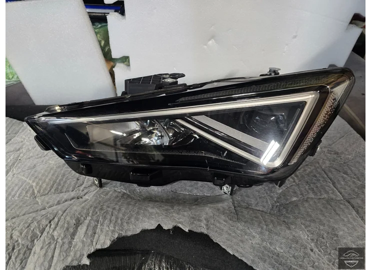 Cupra Formentor 2020+ LED Koplamp Links 5FG941007F Origineel!