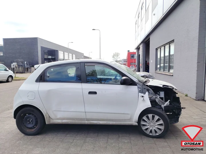 renault-twingo-iii-3-portier-links-rechts-voor-achter-deur — foto 3