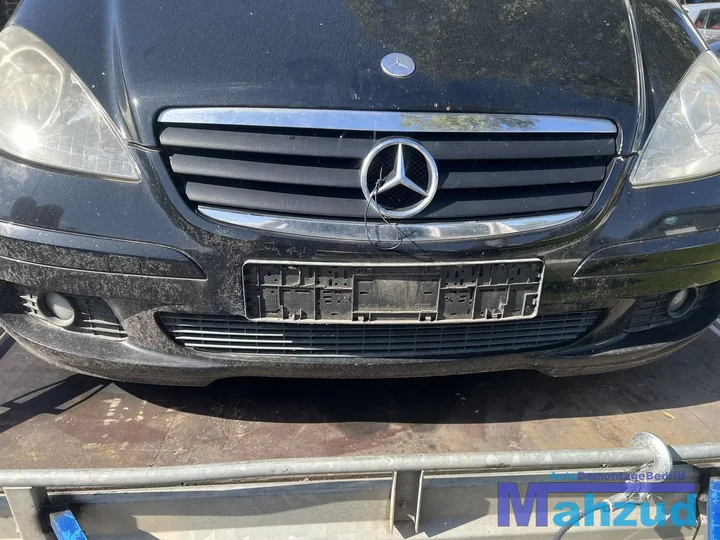 mercedes-a-klasse-w169-zwart-191-voorbumper-20042012 — foto 2