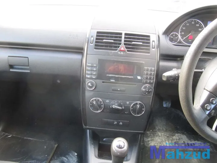2006-mercedes-a-klasse-a170-w169-17-demontage-sloop-180 — foto 11