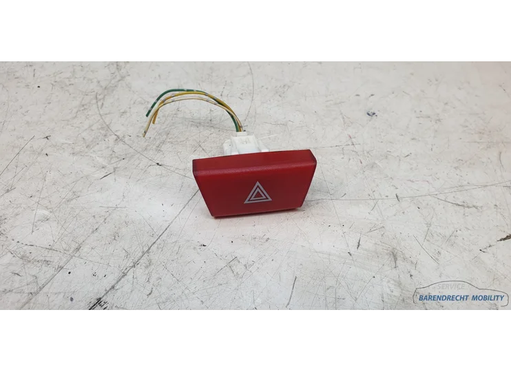 Hazard light switch Toyota Aygo Citroen C1 Peugeot 107 84332A original used 2006 / 2014