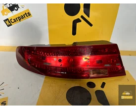 aston-martin-db9-links-achterlicht-8d3313405ae-led