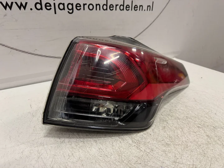 toyota-rav-4-rav4-facelift-achterlicht-links-8155042200 — foto 2