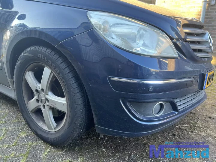 mercedes-b-klasse-w245-blauw-375-voorbumper-20052011 — foto 3