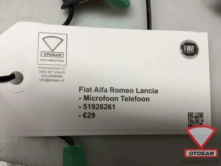 alfa-romeo-fiat-lancia-microfoon-telefoon-51926261 — foto 2