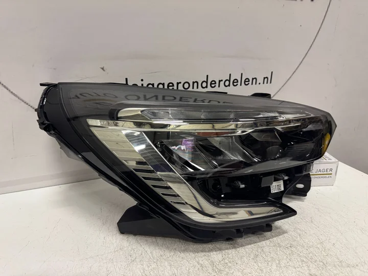 renault-clio-v-5-koplamp-led-pure-vision-rechts-260100902r — foto 3