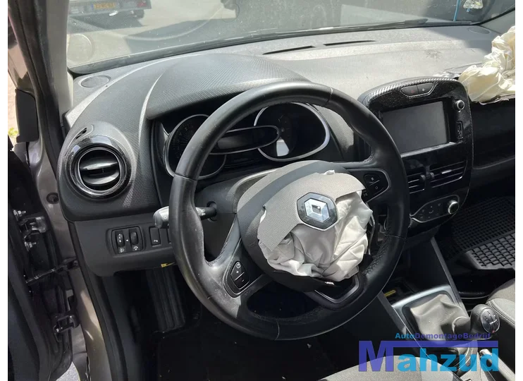 renault-clio-4-dashboard-delen-radio-teller-schakelaar-20122019