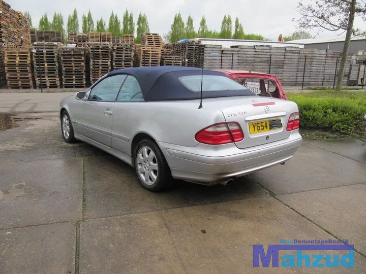 2001-mercedes-a208-clk-320-32-demontage-sloop-33 — foto 4