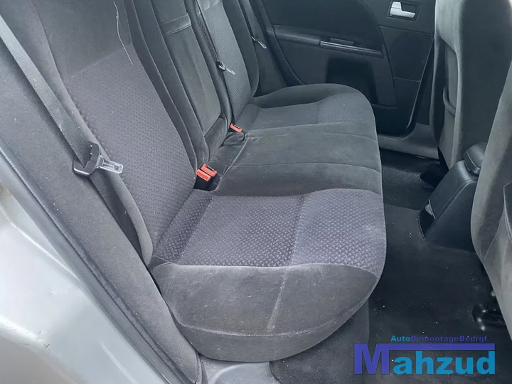 2001-ford-mondeo-3-20-16v-zilver-onderdelen-demontage — foto 13