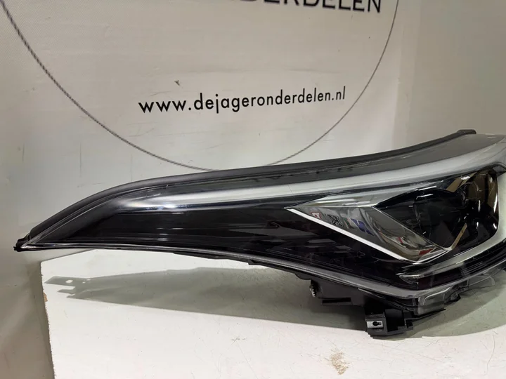 toyota-chr-chr-koplamp-vol-led-rechts-81110f4280 — foto 3