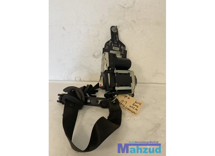 MERCEDES C KLASSE W204 Links voor gordel 4 deurs 2007-2012