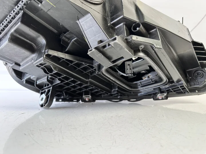mercedes-w167-gle-high-performance-koplamp-links-a1679060303 — foto 5