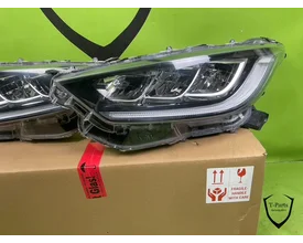 toyota-yaris-koplamp-links-rechts-81110k0081-lamp-81150k0081 — foto 4