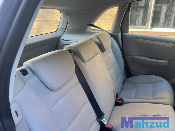mercedes-b-klasse-w245-20-blauw-375-onderdelen-266960-motor — foto 8