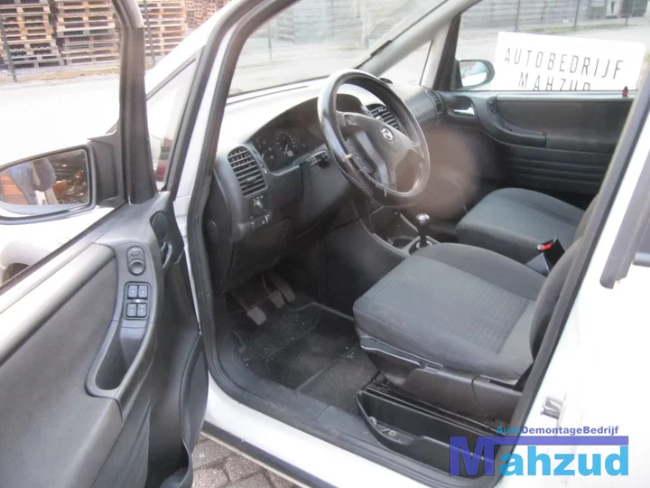2004-opel-zafira-a-22-16v-dti-demontage-sloop75 — foto 9