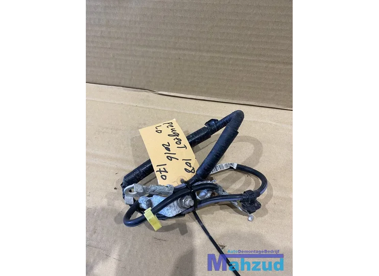 PEUGEOT 108 C1 AYGO Accupool klep accu kabel 821230h030G