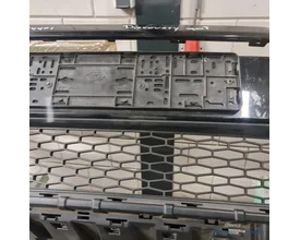 landrover-discovery-sport-voorbumper-voor-bumper-zwart-met-origineel-goede-staat-gebruikt-grill-bumpergrill-grille-2014-2015-2016-2017-2018-2019-2020-barendrecht-mobility-service — foto 10