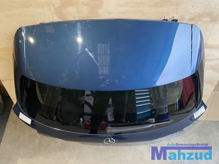 mercedes-aklasse-w177-blauw-achterklep-met-camera-20182021 — foto 2