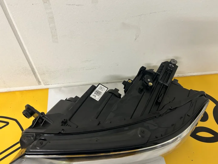 koplamp-volkswagen-passat-b8-3g-halogeen-links-3g1941005c — foto 4
