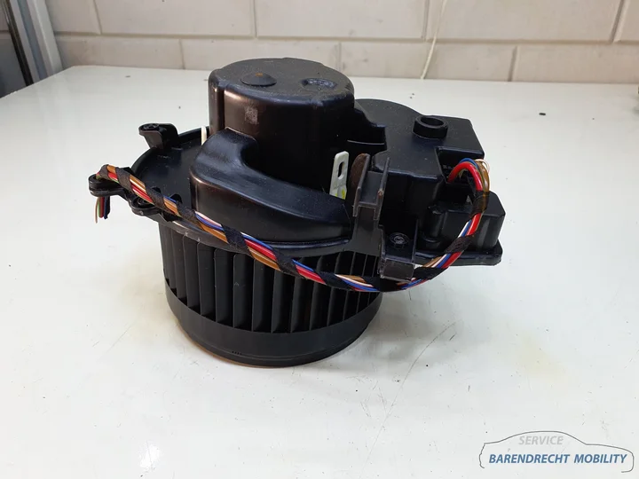 kachelmotor-clk-w209-mercedes-met-weerstand-kachel-motor-ventilatie-ventilatiemotor-2002-2008 — foto 2