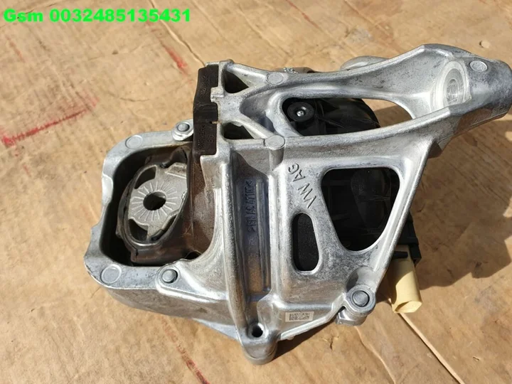 4m0199372fg-a5-a6-motorsteun-q5-q7-q8-a4-a7-touareg — foto 5