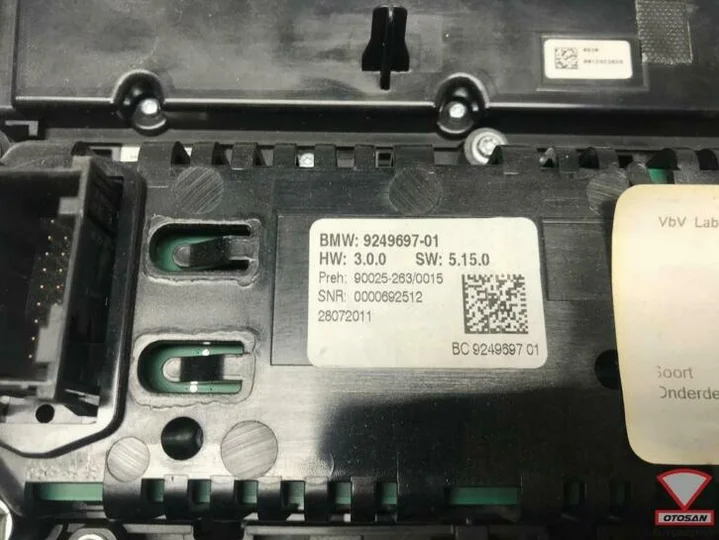 bmw-5-serie-f10-radio-bedieningspaneel-climatronic-924969701 — foto 2