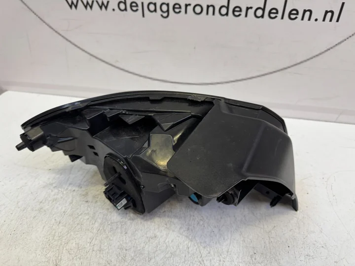 peugeot-208-2-gt-facelift-achterlicht-rechts-9851064480 — foto 11