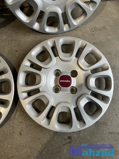 fiat-panda-14-inch-wieldoppen-wielkappen — foto 2