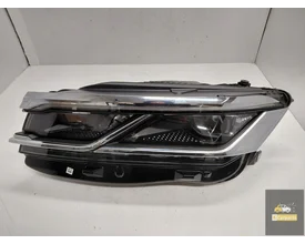 761941081-vw-touareg-iii-761-matrix-linkerlamp-ideaal