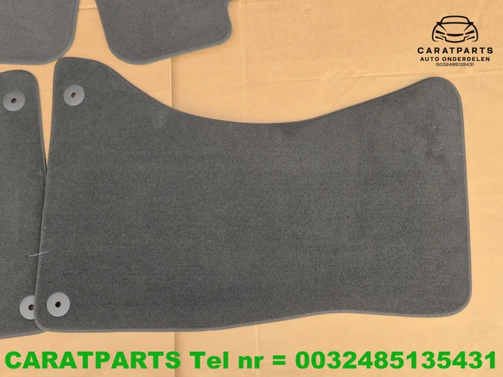 8k1863691f-8k0864450b-audi-a5-matten-set-a5-vloermatten-a4 — foto 2