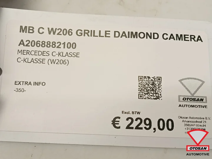mercedes-c-klasse-w206-grille-daimond-camera-a2068882100 — foto 3