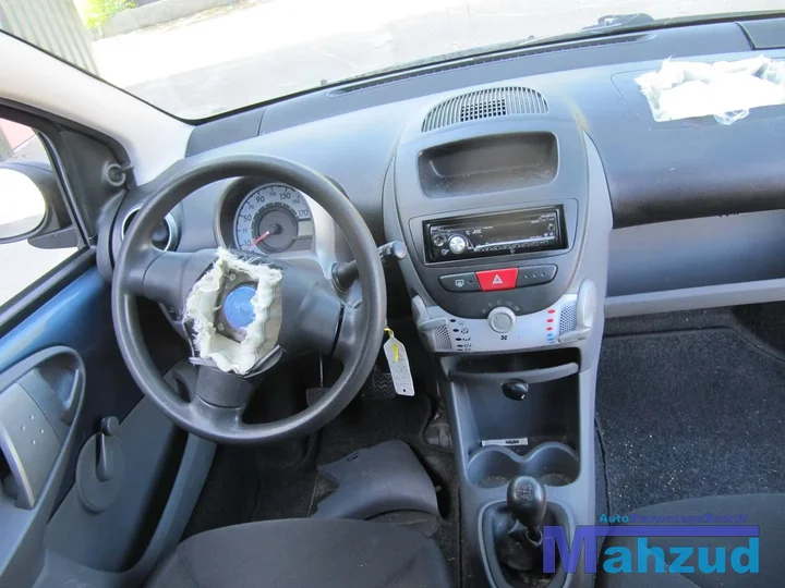 2009-toyota-aygo-10-8r3-demontage-sloop-in-onderdelen-245 — foto 12