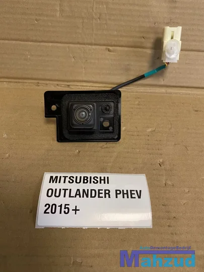mitsubishi-outlander-phev-achteruitrijcamera-20152021
