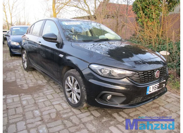 FIAT TIPO INTERIEUR ZWART COMPLEET 5 DEURS