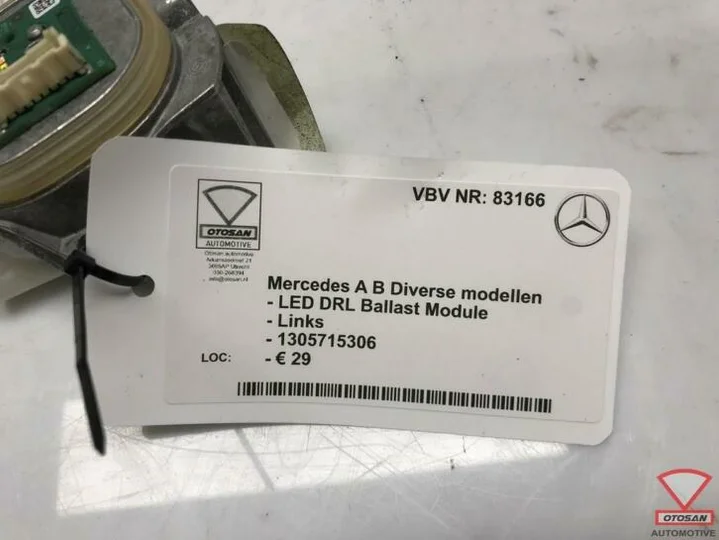 mercedes-diverse-modellen-led-drl-links-module-1305715306 — foto 3