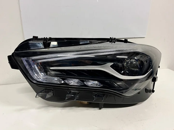 cla-w118-facelift-high-performance-koplamp-links-a1189060701 — foto 2