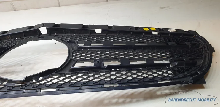 radiateur-grille-mercedes-b-klasse-w246-a2468880538-grill-zwart-origineel-gebruikt-2012-2018 — foto 3