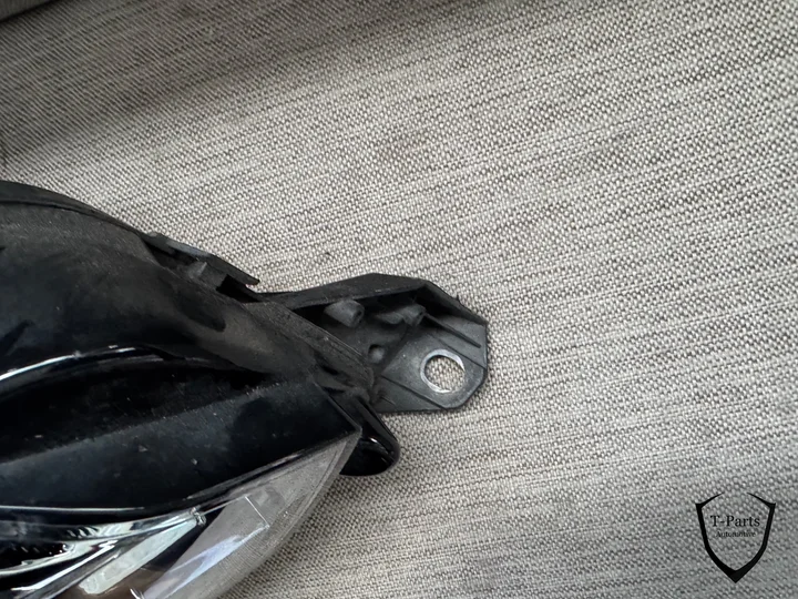 peugeot-208-koplamp-lamp-rechts-9833036180 — foto 5