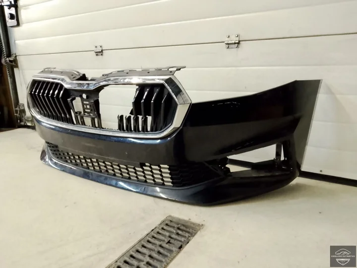 skoda-fabia-4-6va-2022-voorbumper-bumper-origineel — foto 3