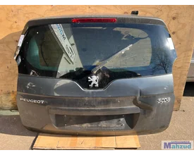 peugoet-5008-grijs-ktpd-achterklep-schade-2009-2016