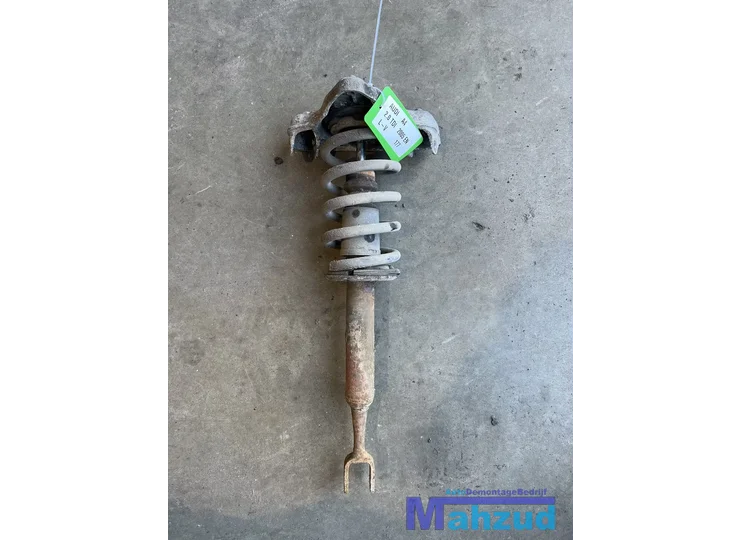 AUDI A4 B7 Links voor veerpoot 2004-2009