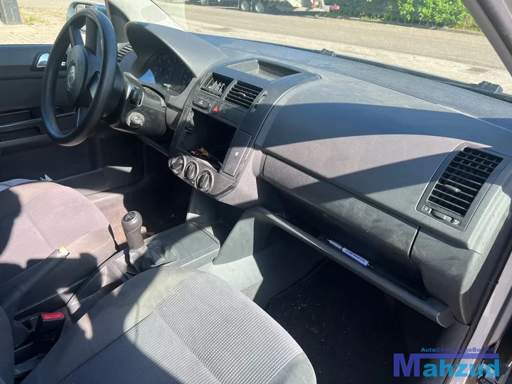 vw-polo-9n-12-azq-zilver-la7w-demontage-onderdelen — foto 19